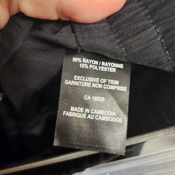 NWT joggers - Picture 5 of 5